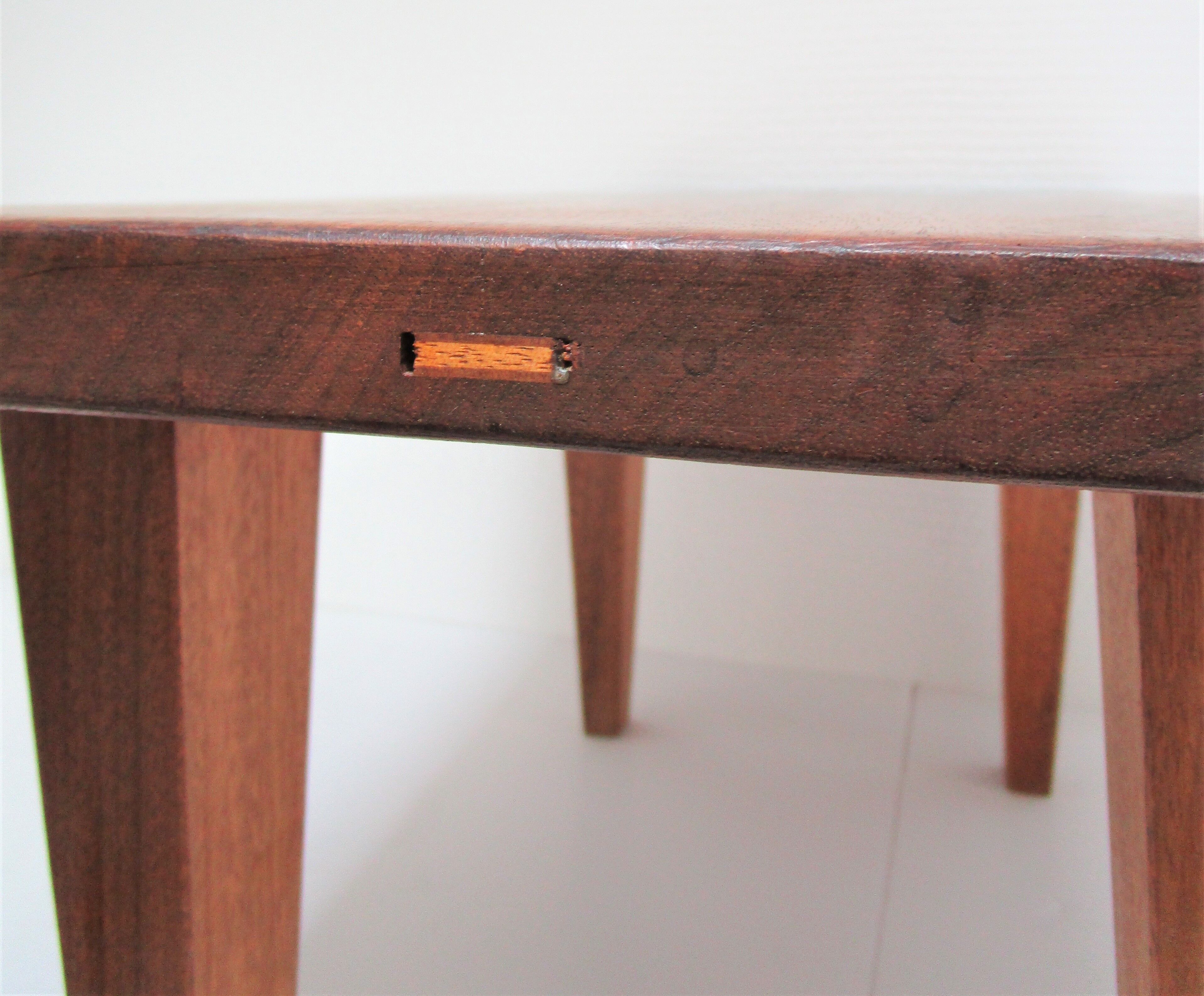 Tabouret bas bois massif années 50 / 60