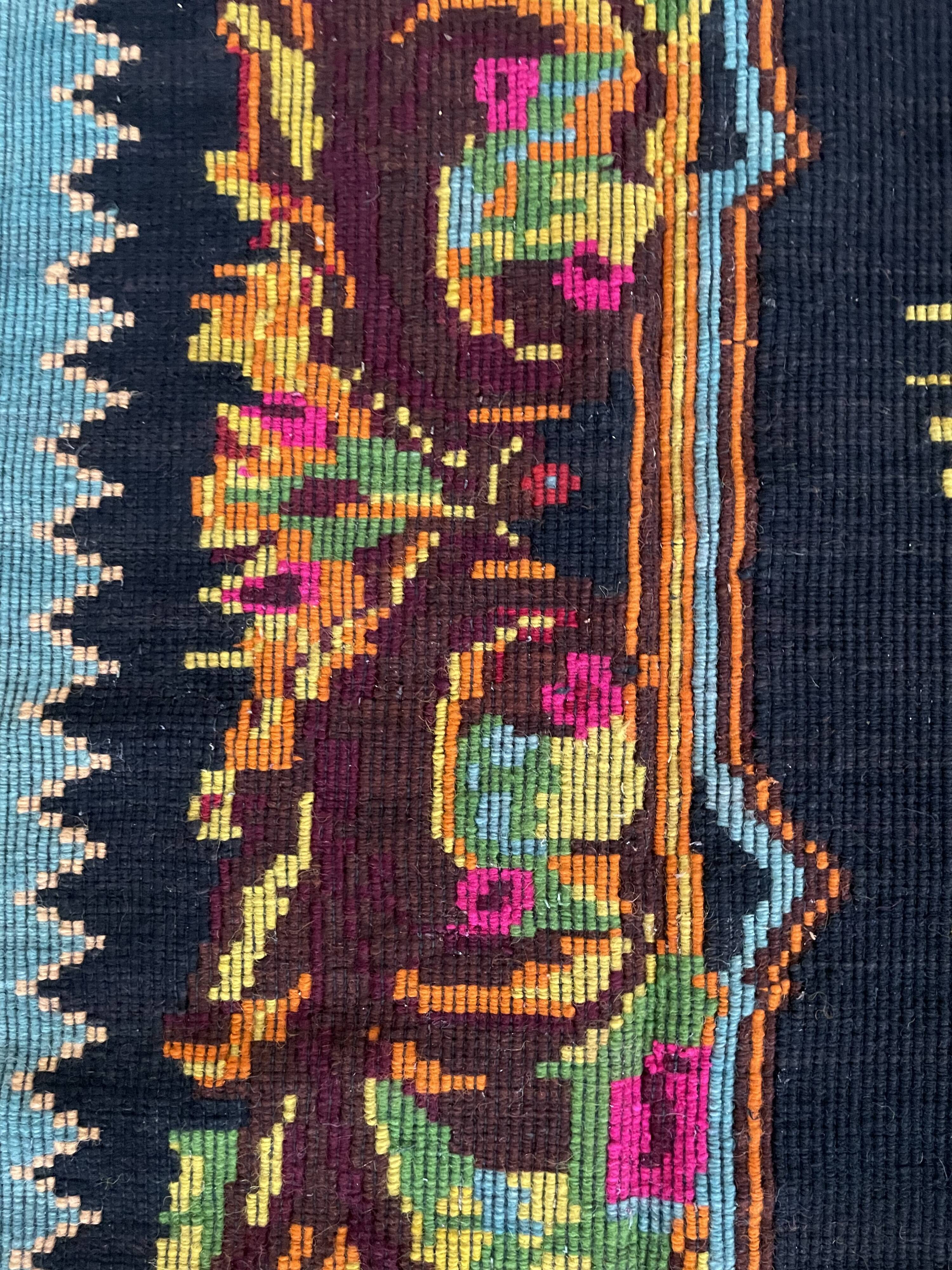 Tapis en laine roumaine vintage 227x154cm