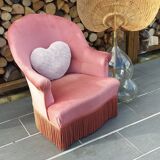 Pink velvet toad armchair with fringes