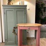 Art Deco bedside side table