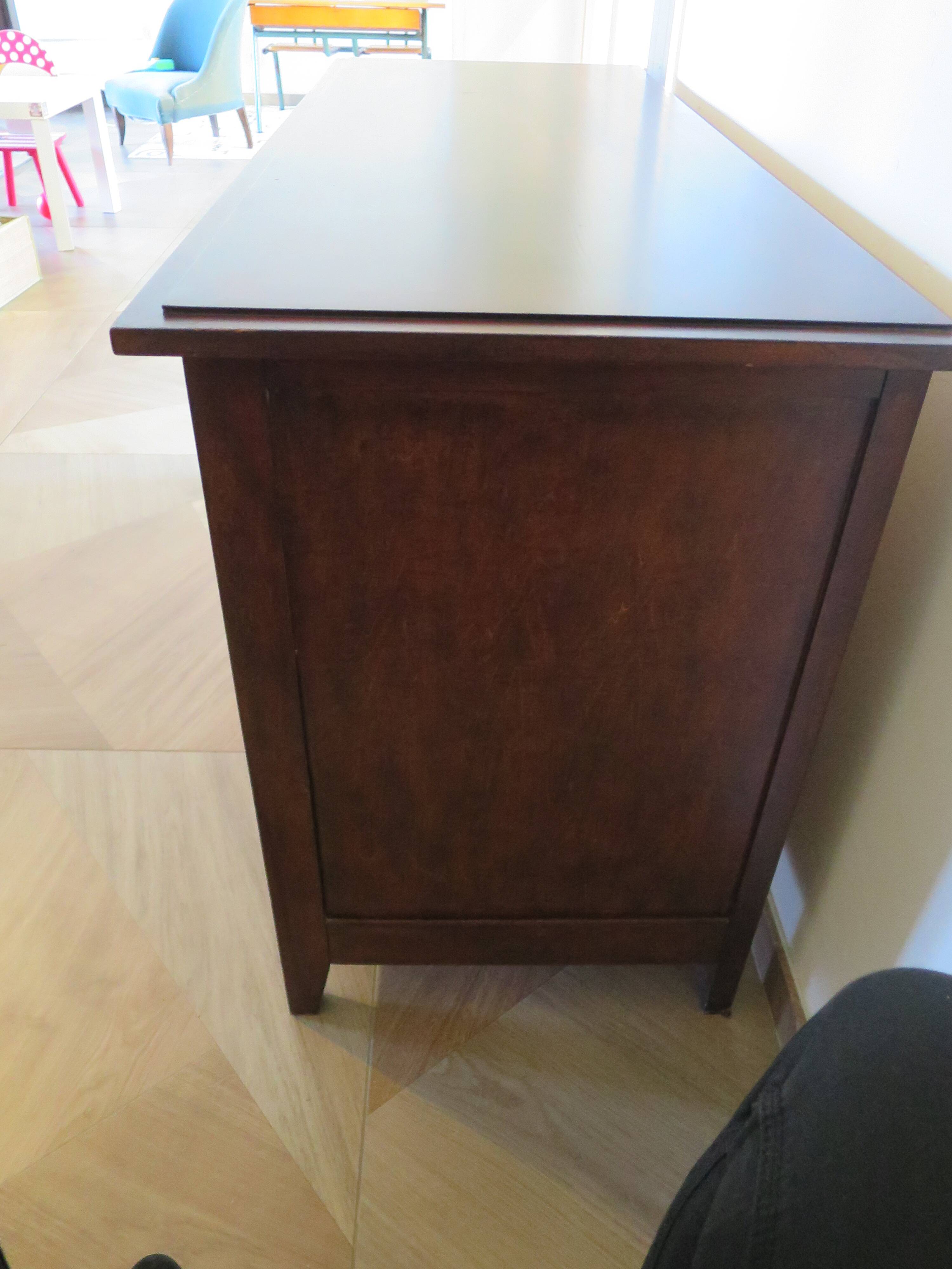 Commode longue–3 tiroirs -style colonial–Teinte acajou