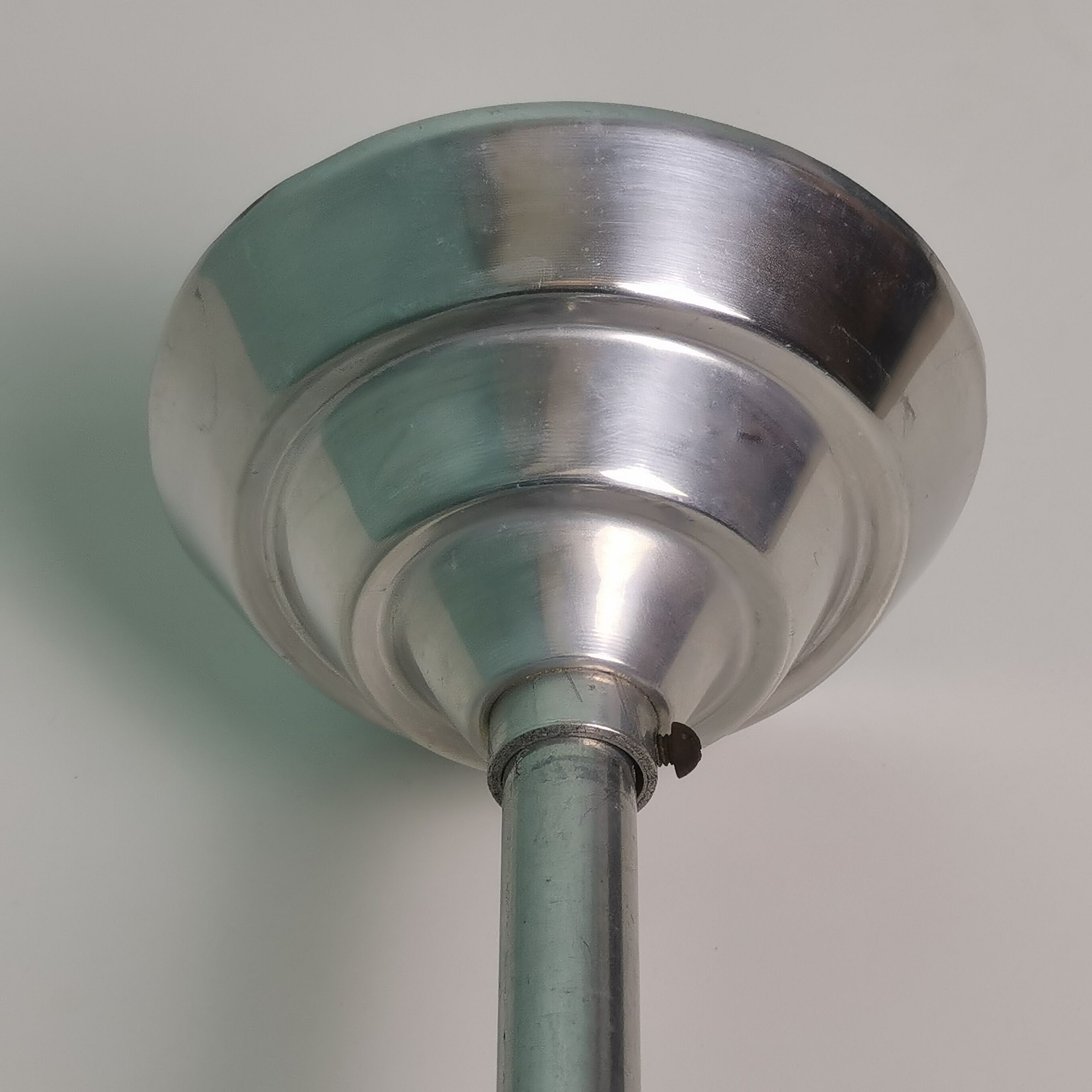 Opaline ball ceiling