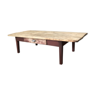 Farm table