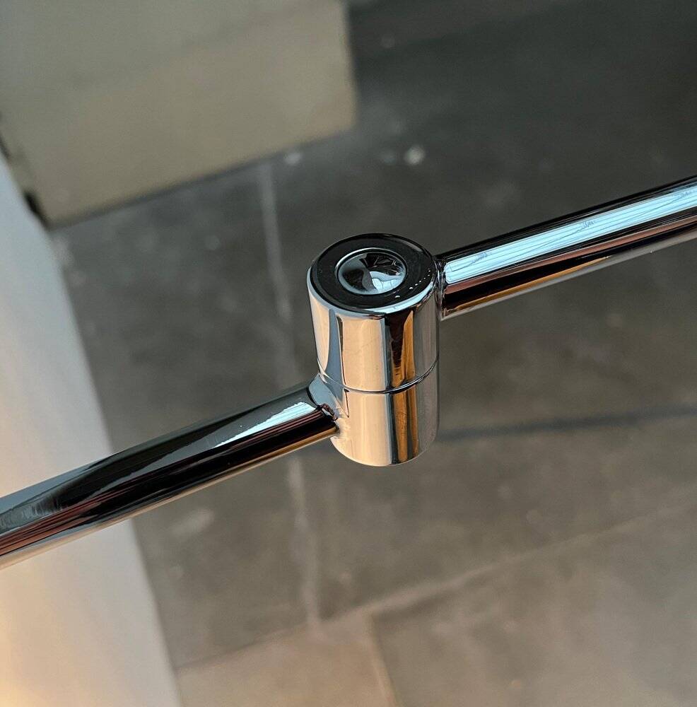 Mid-century Hollywood Regency chrome wall lamp by Florian Schulz for Interline, 1970s.