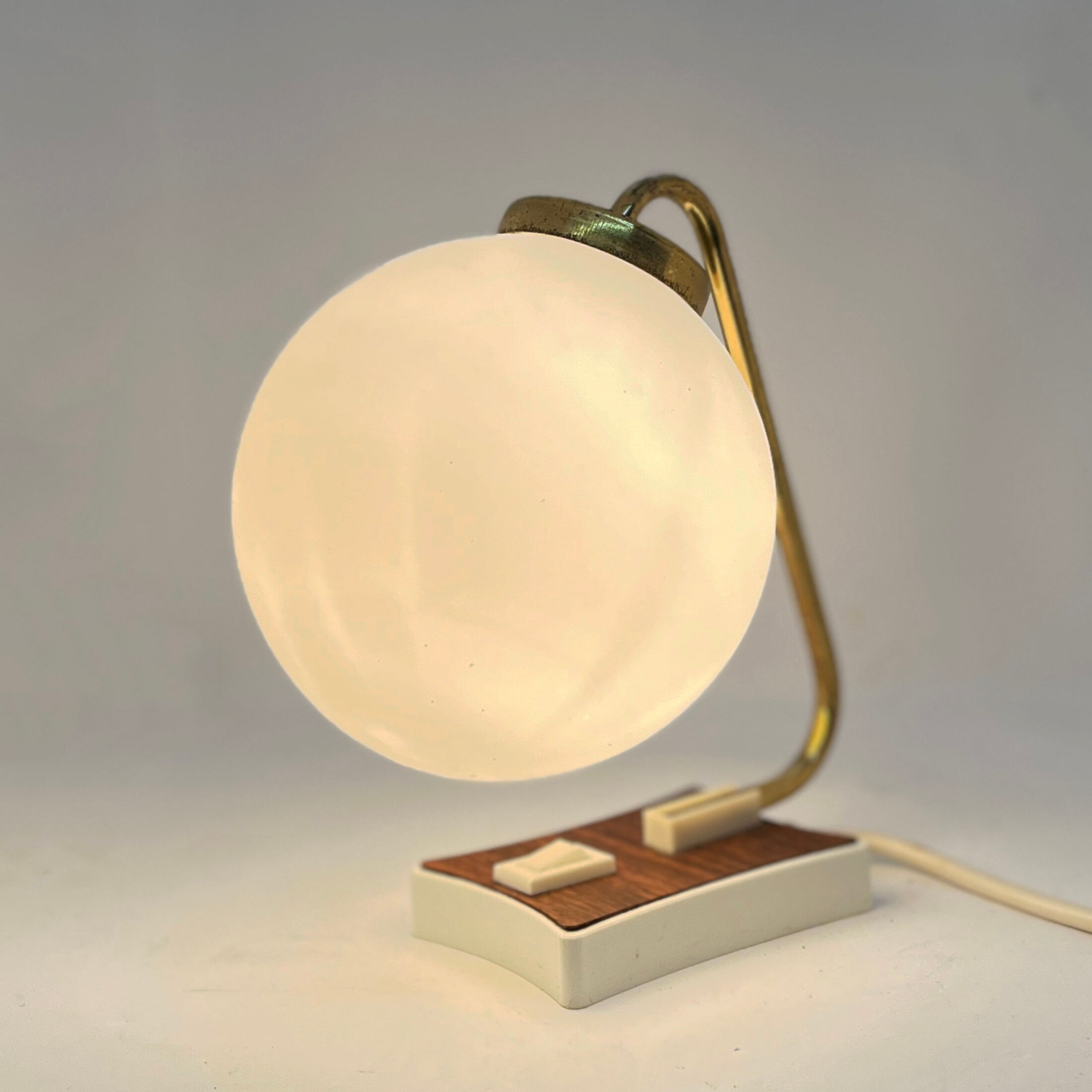Bedside lamp, ElektroRausendorf Bautzen, Germany, 1960s