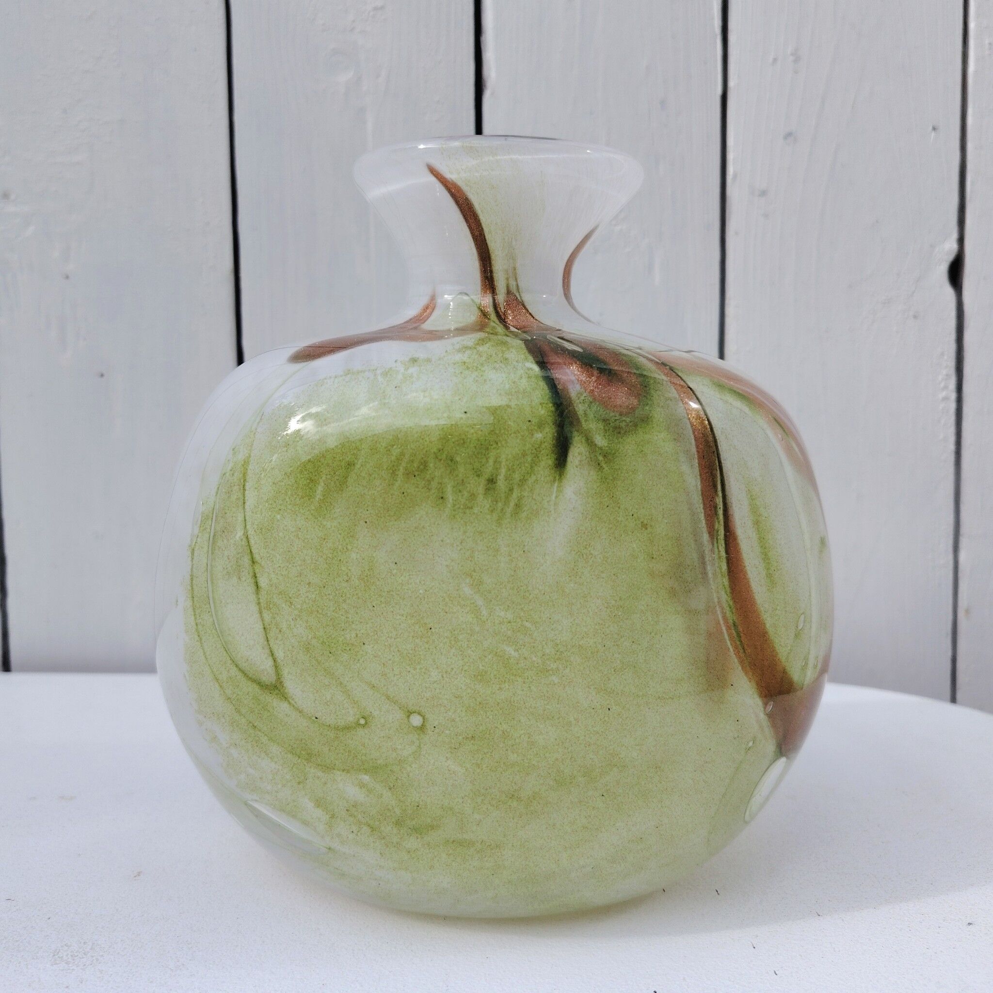 Blown glass vase, Bob the Bleis, Maure-vieil