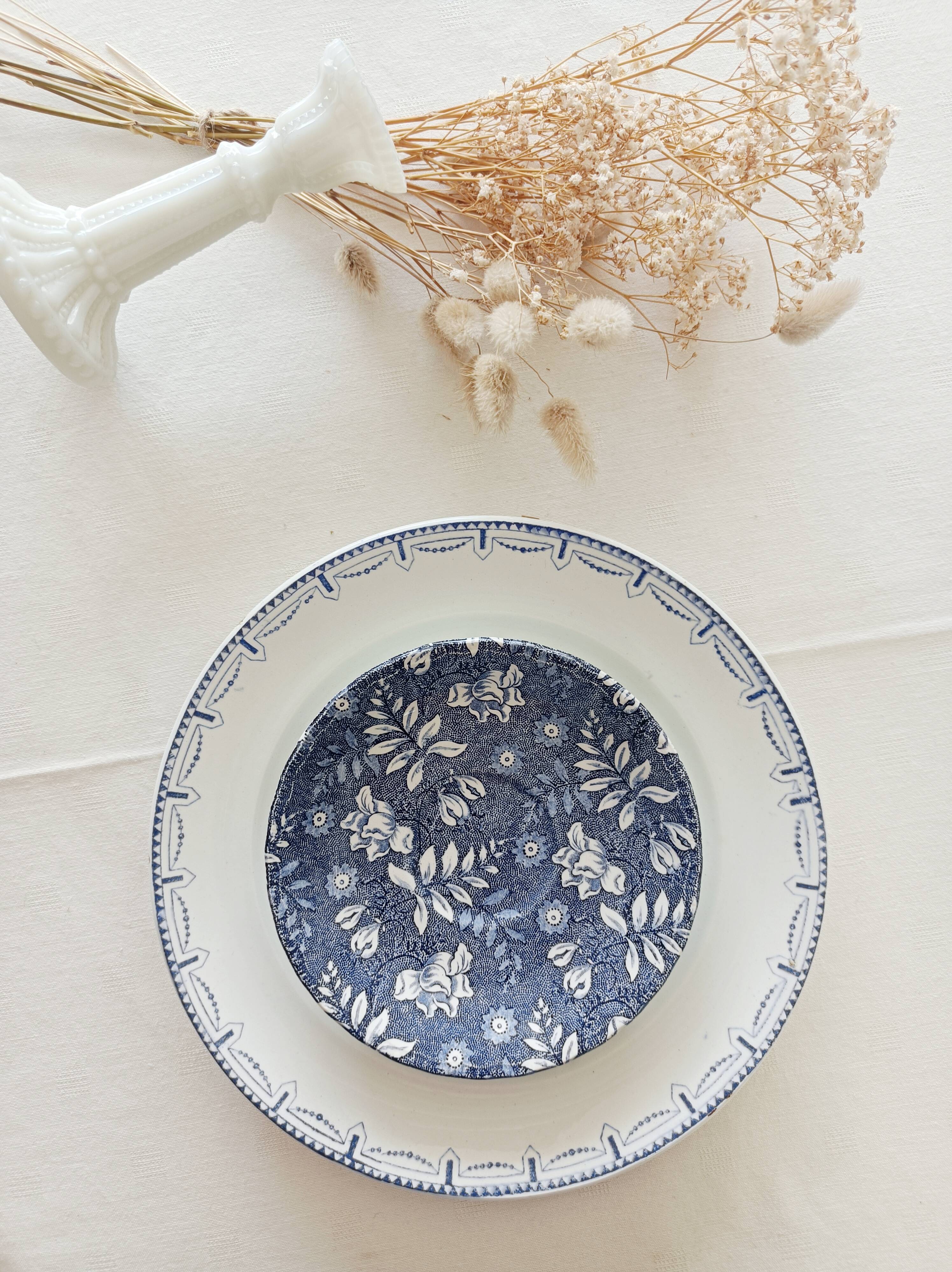 Set of 6 Royal Tudor Velvet Saucers