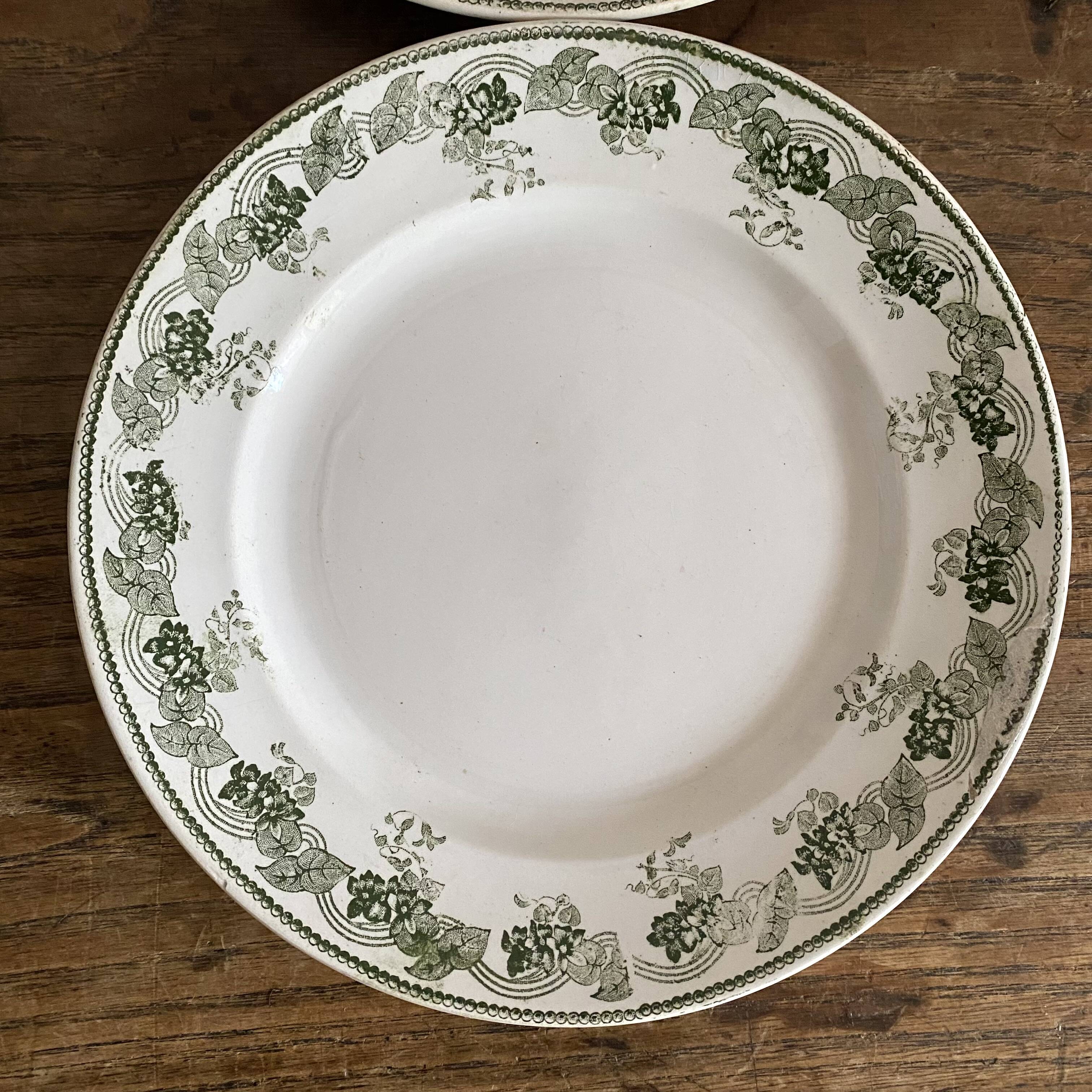 Iron earth dessert plates Moulins des loups Violetta