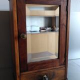 Medicine cabinet with beveled mirror
