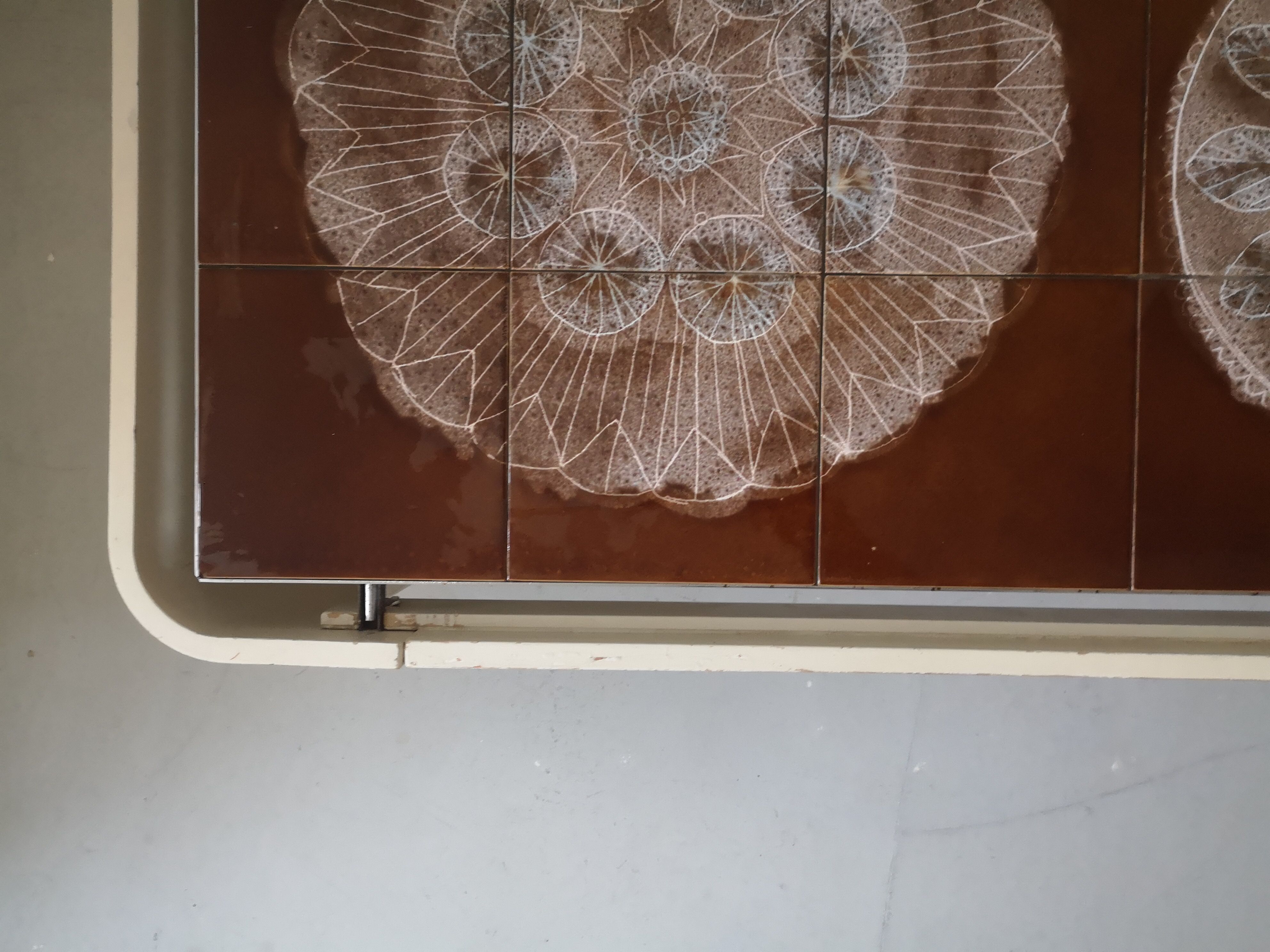 Coffee table in wood and ceramic, design 1970