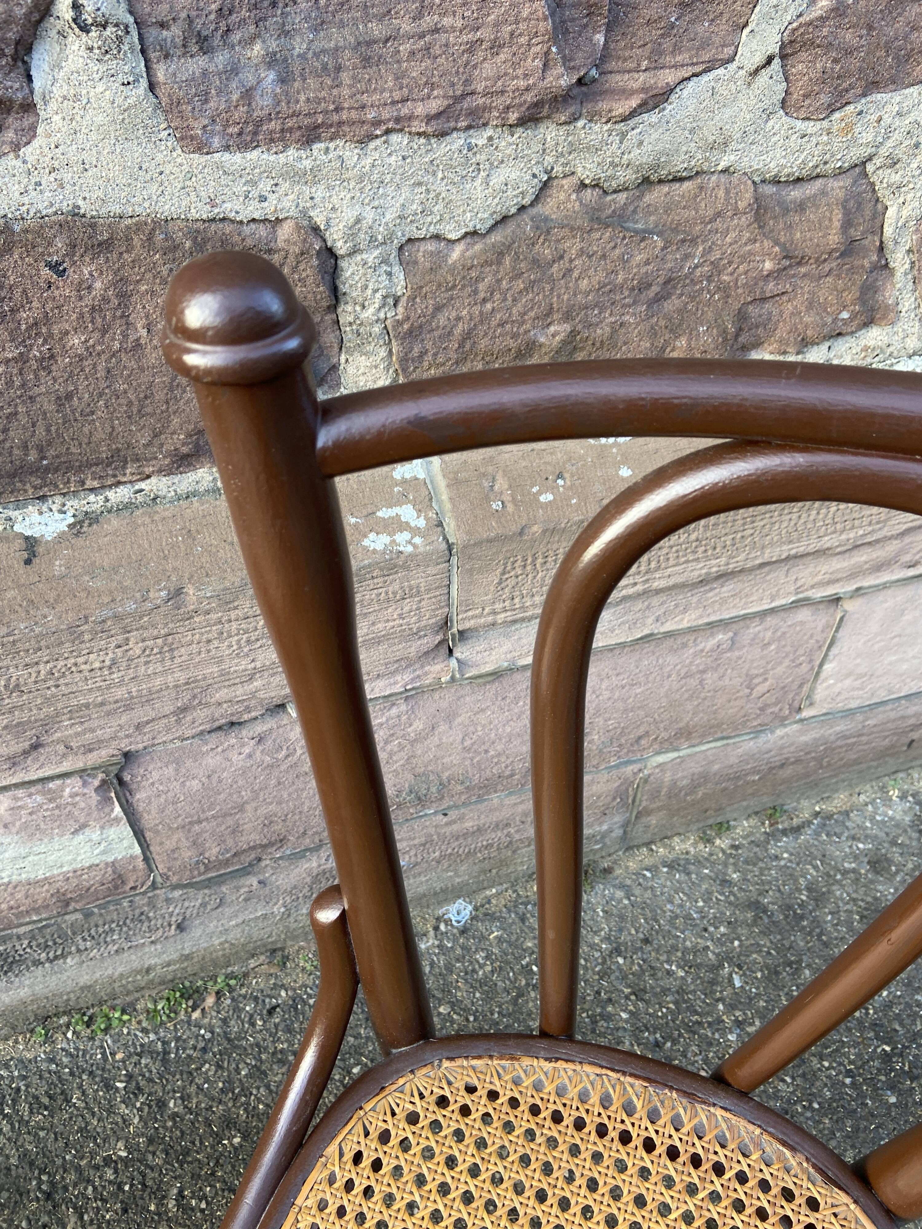 Pair of Viennese bistro chairs Fischel Nr 56 bentwood