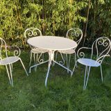 Salon de jardin en fer forgé