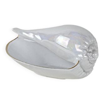 Porcelain seashell, Italian design, 1970s, manufactured in Italy