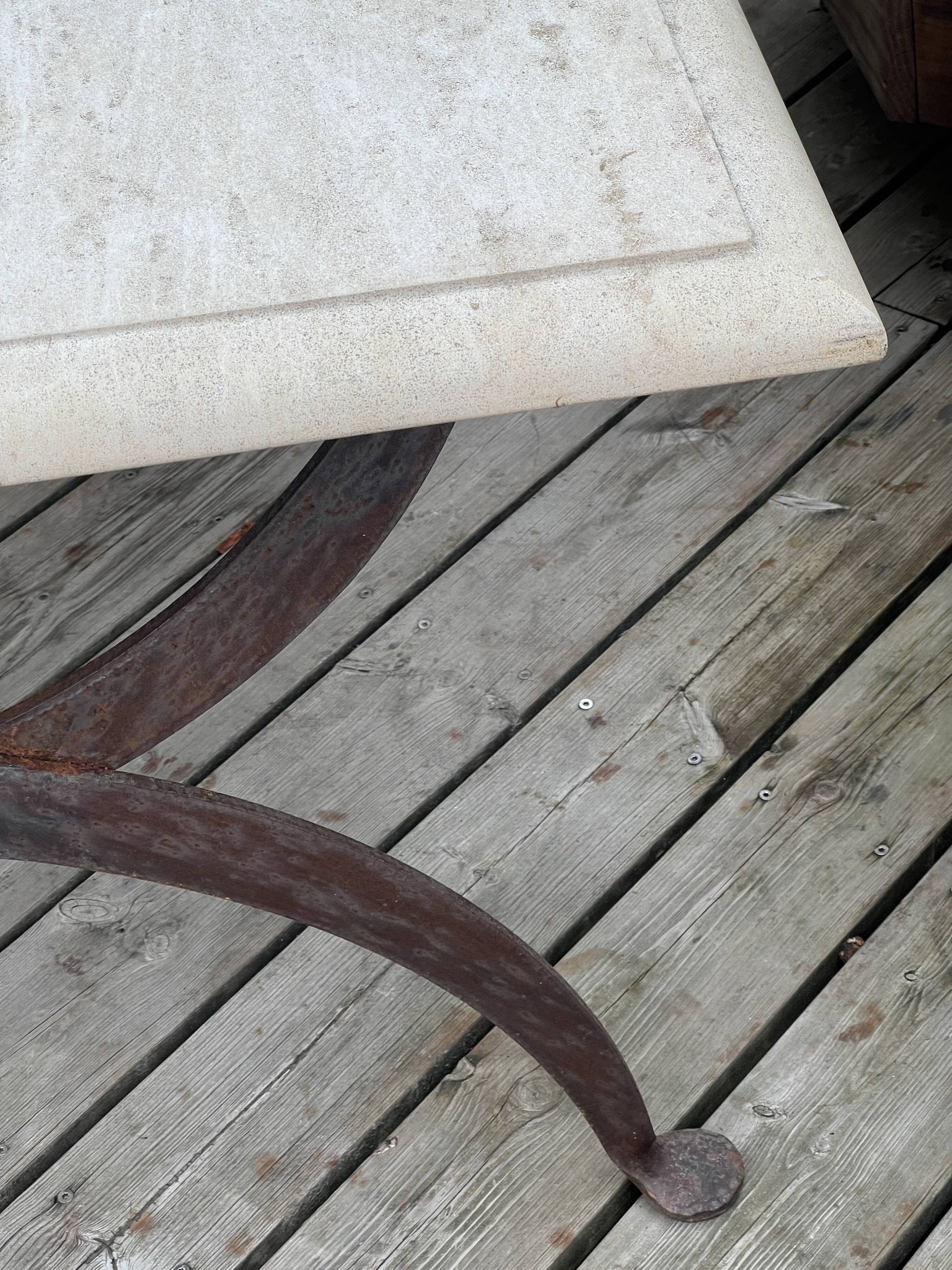Dining table for indoors or outdoors