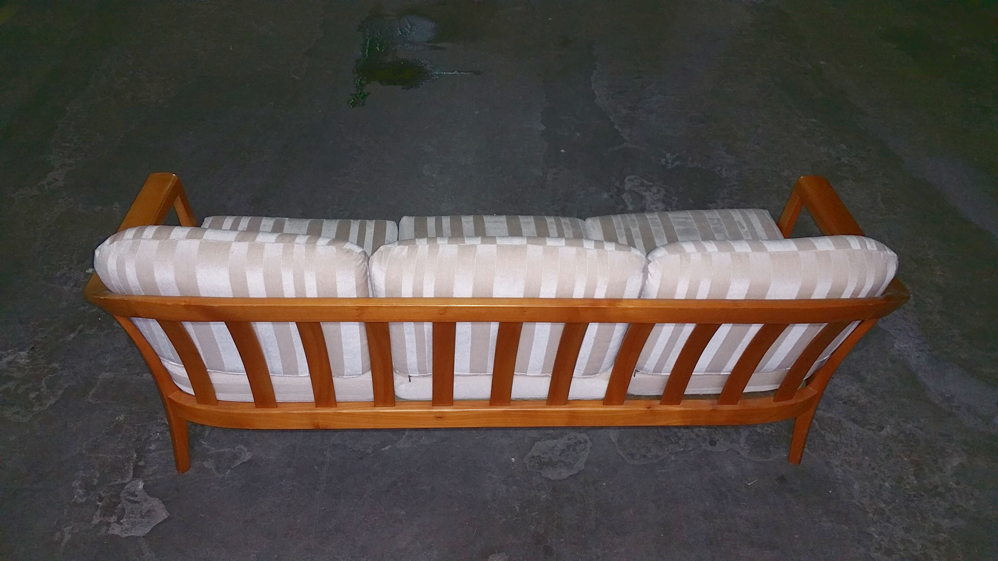 Scandinavian years 50 60 Knoll sofa