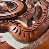 Table basse années 60 tripode bois ciselé