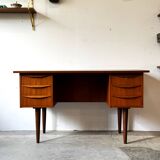 Freestanding teak desk, Denmark 60s/70s, vntg, mid-c modern