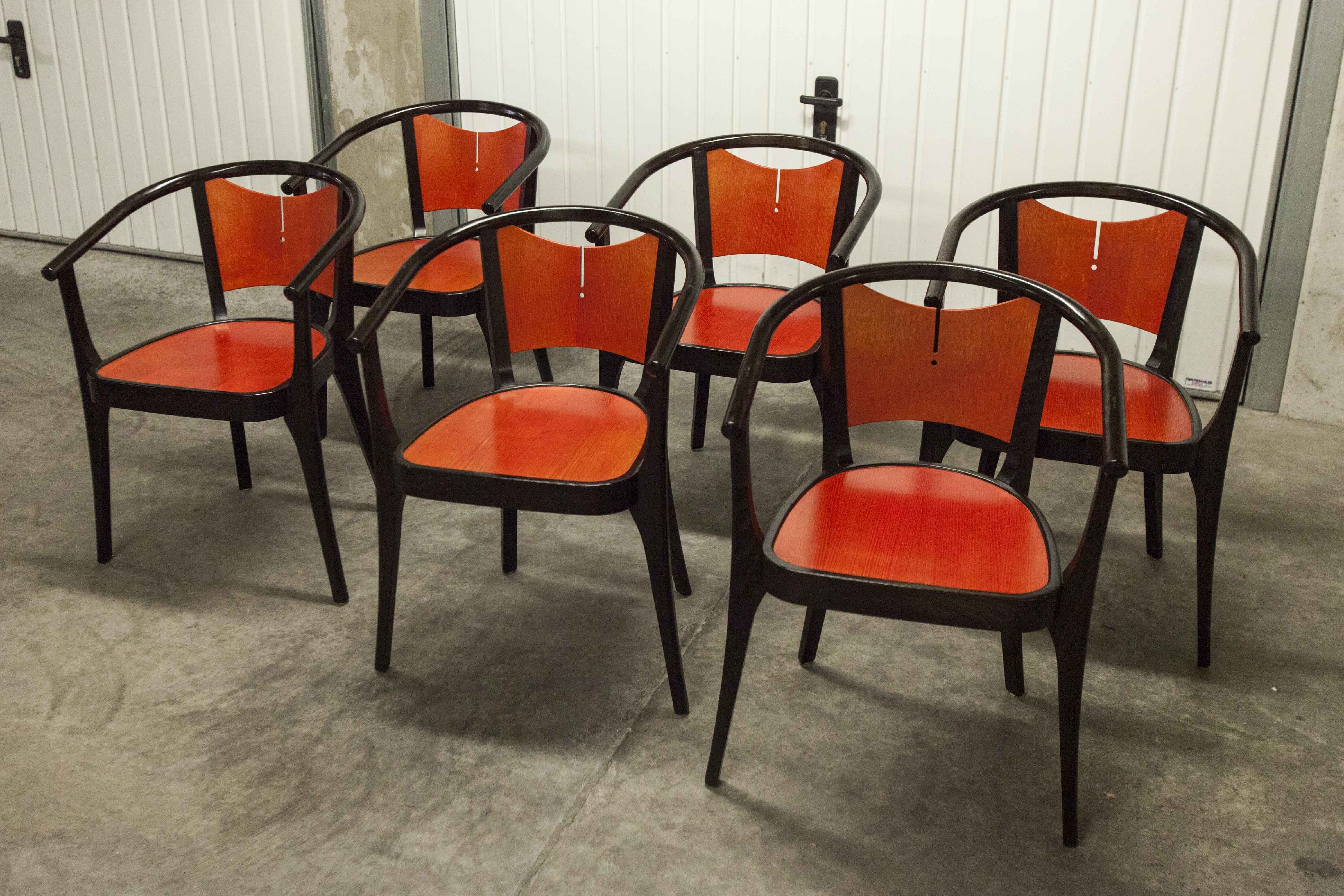 Table and 6 armchairs Baumann Diese, design Pagnon Pelhaître, Wenge color and red,
