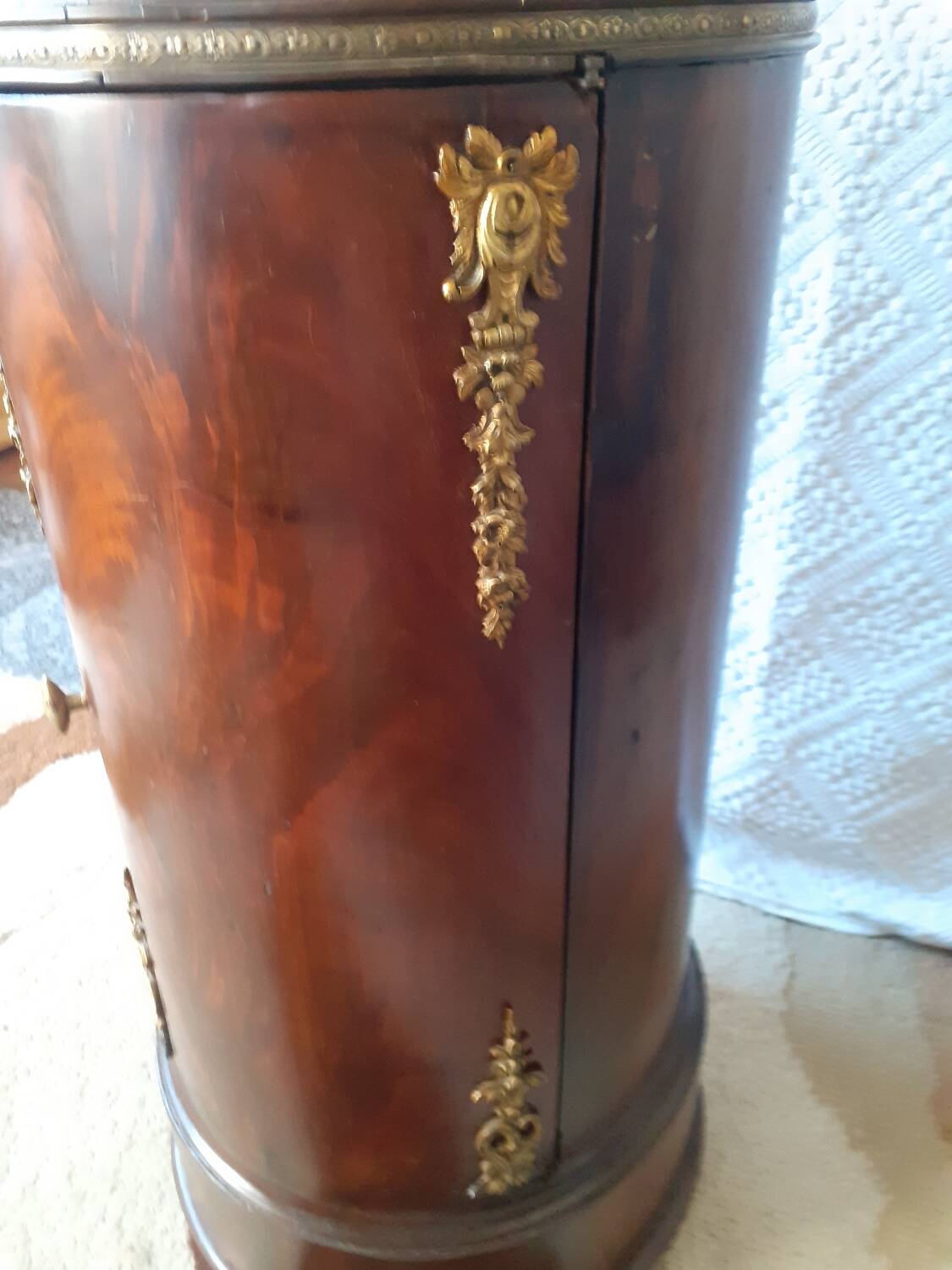 Empire mahogany bedside table called somno