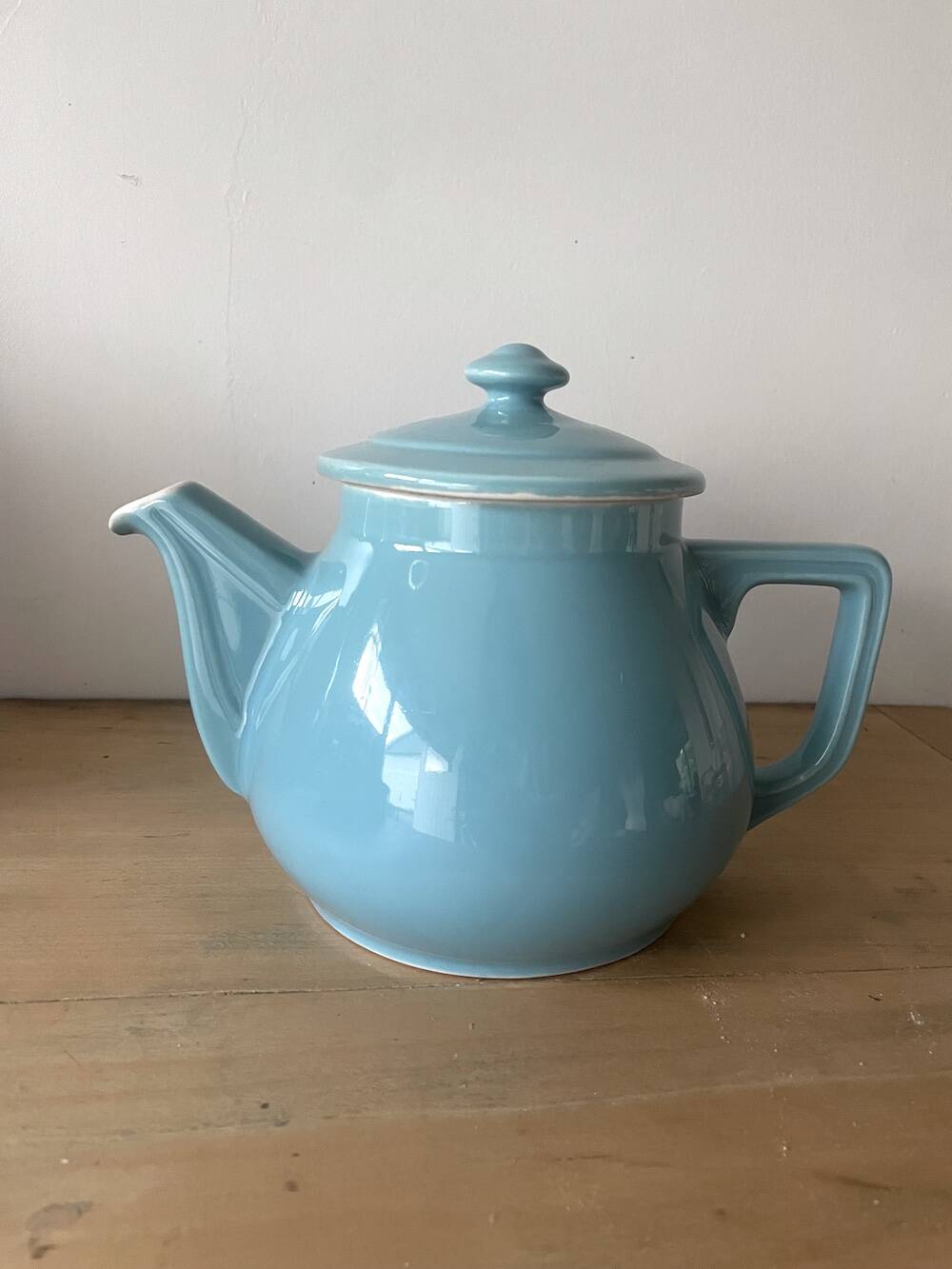 Retro coffee or teapot