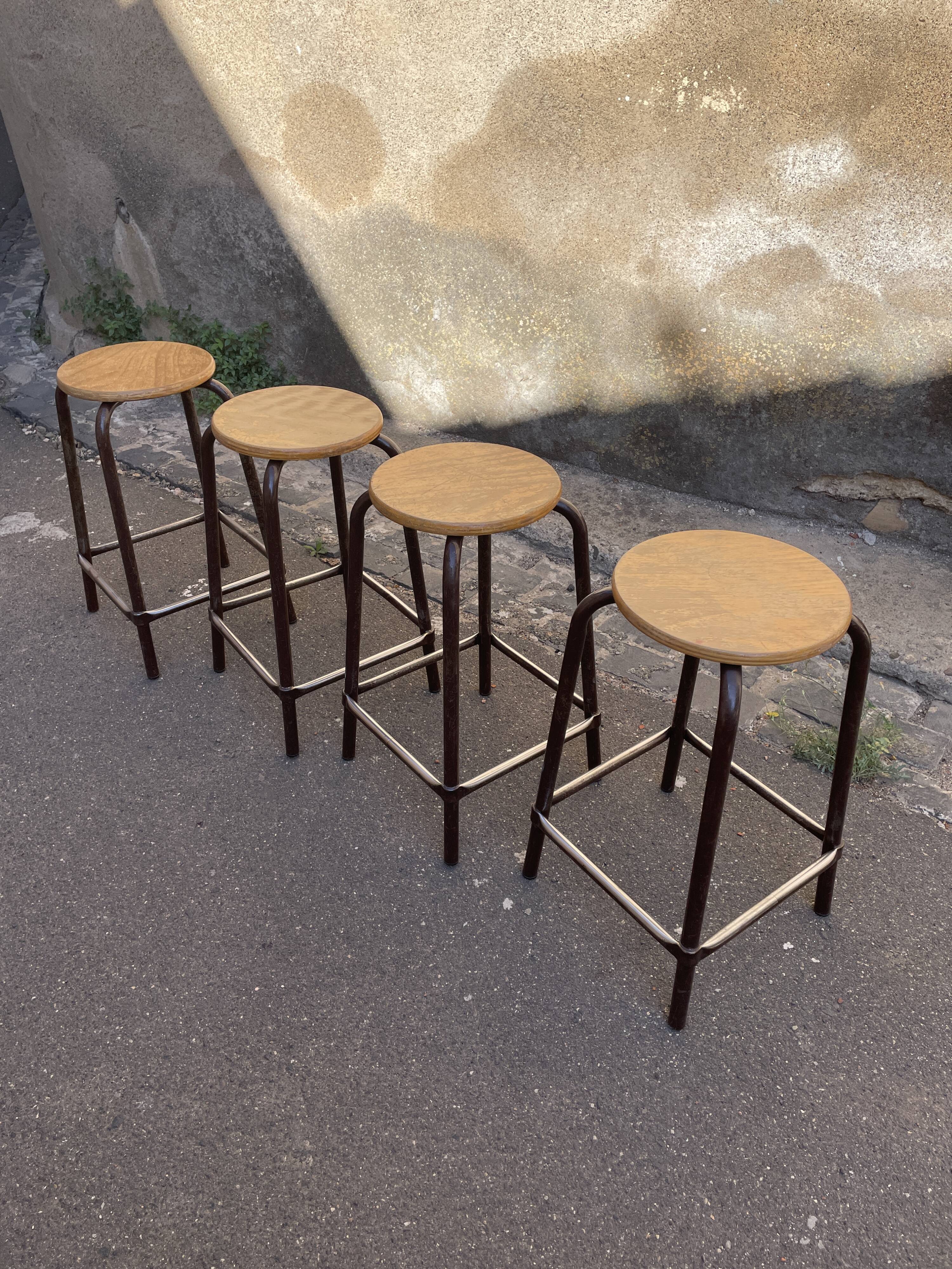 Set of 4 industrial stools