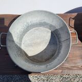 Zinc basin 43cms in diameter
