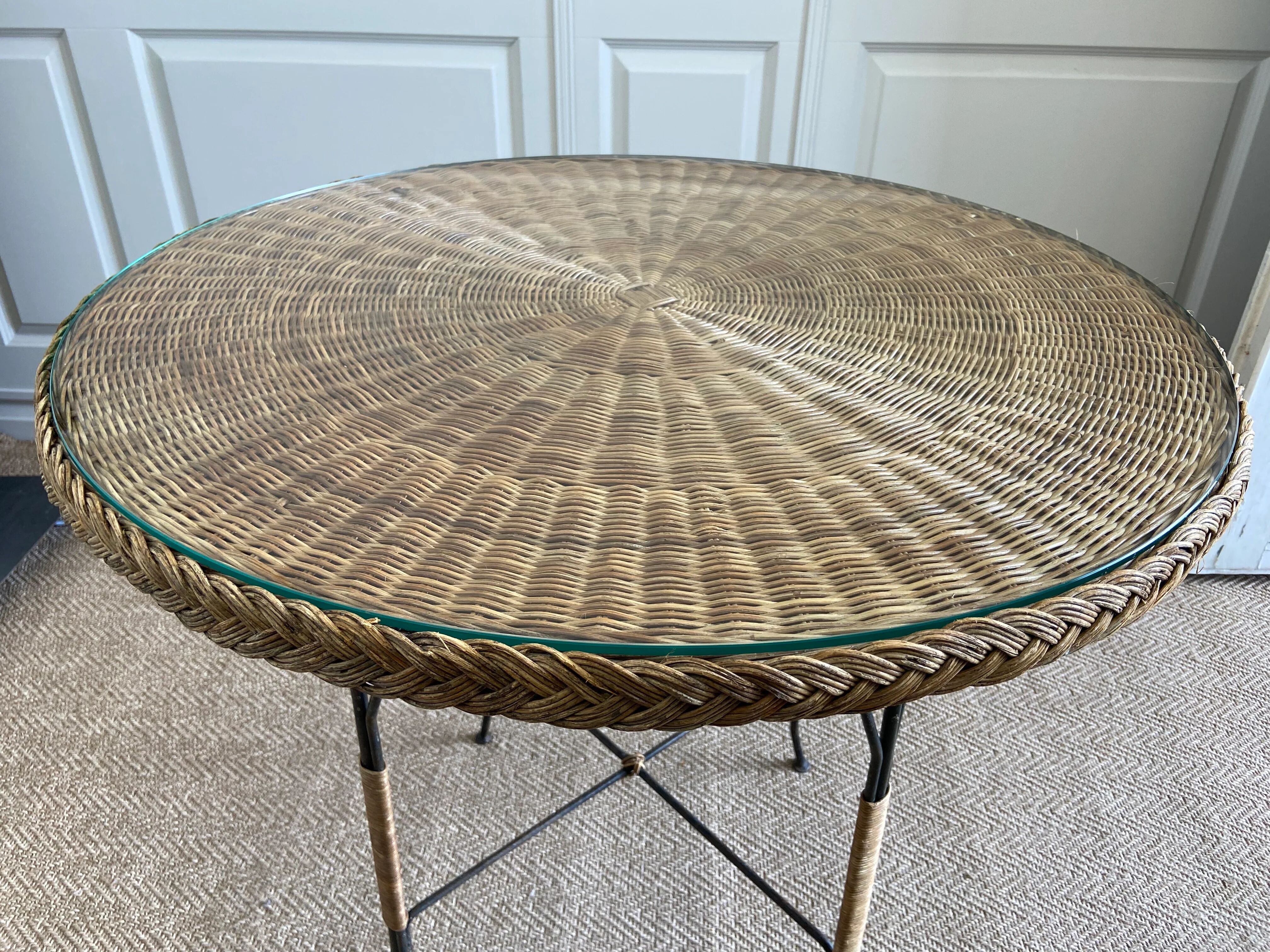 Table en osier Art Déco avec plateau en verre, Allemagne, vers 1920