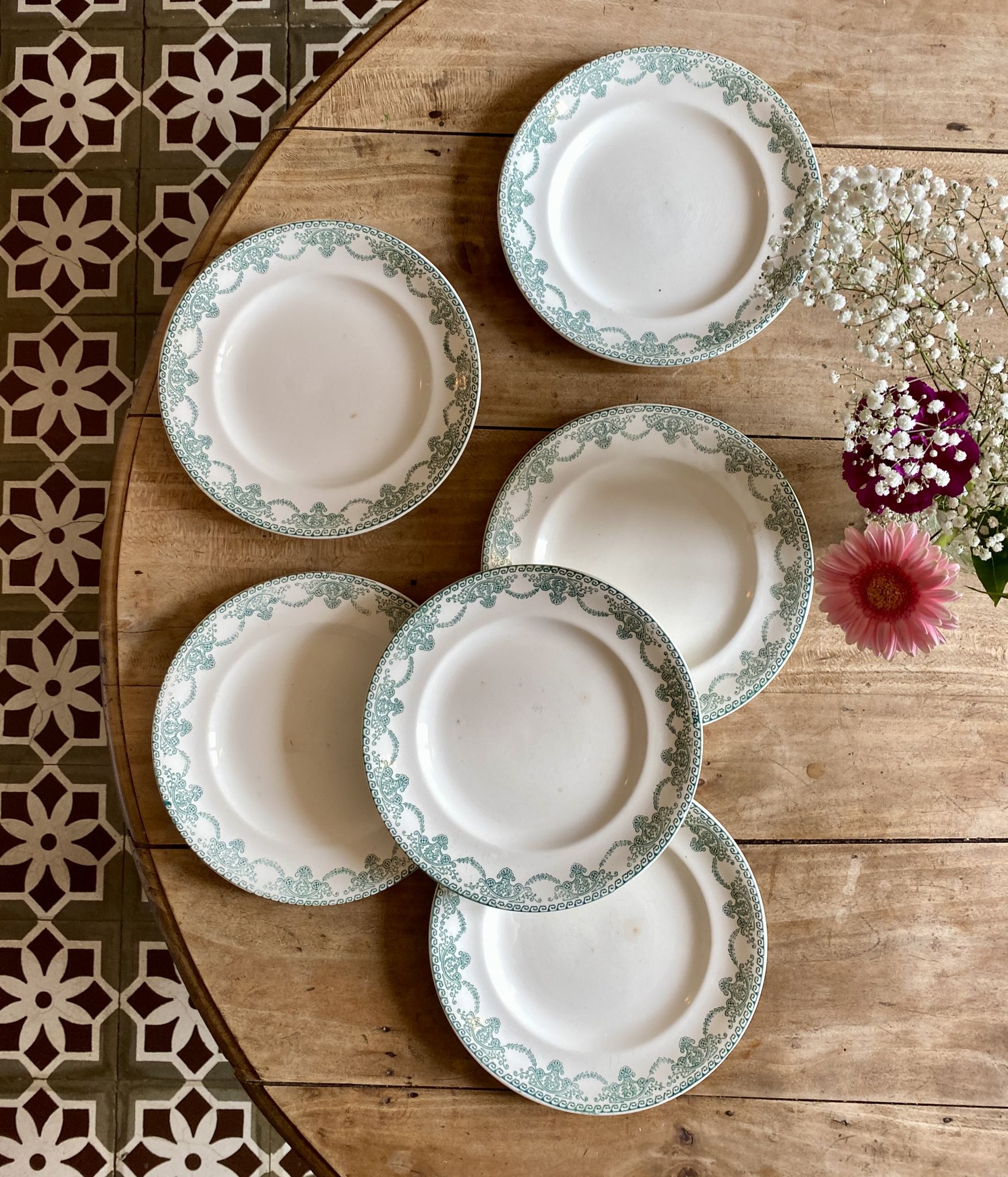 Set of 6 vintage plates in iron earth, Longwy model Au Chatelet LOT 2