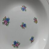 12 hollow porcelain plates, floral decoration and golden ledé - ∅: 23cm