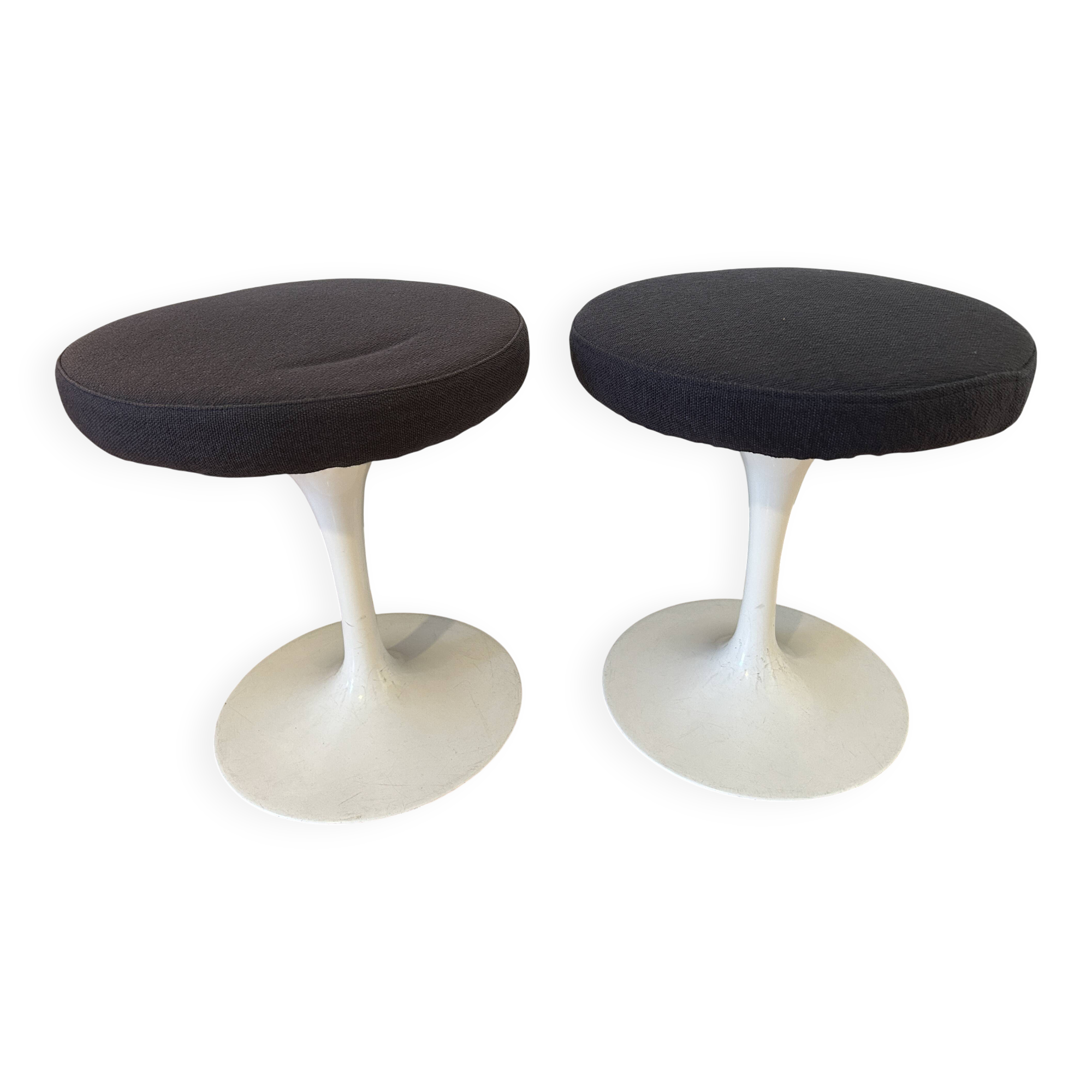 Knoll stools