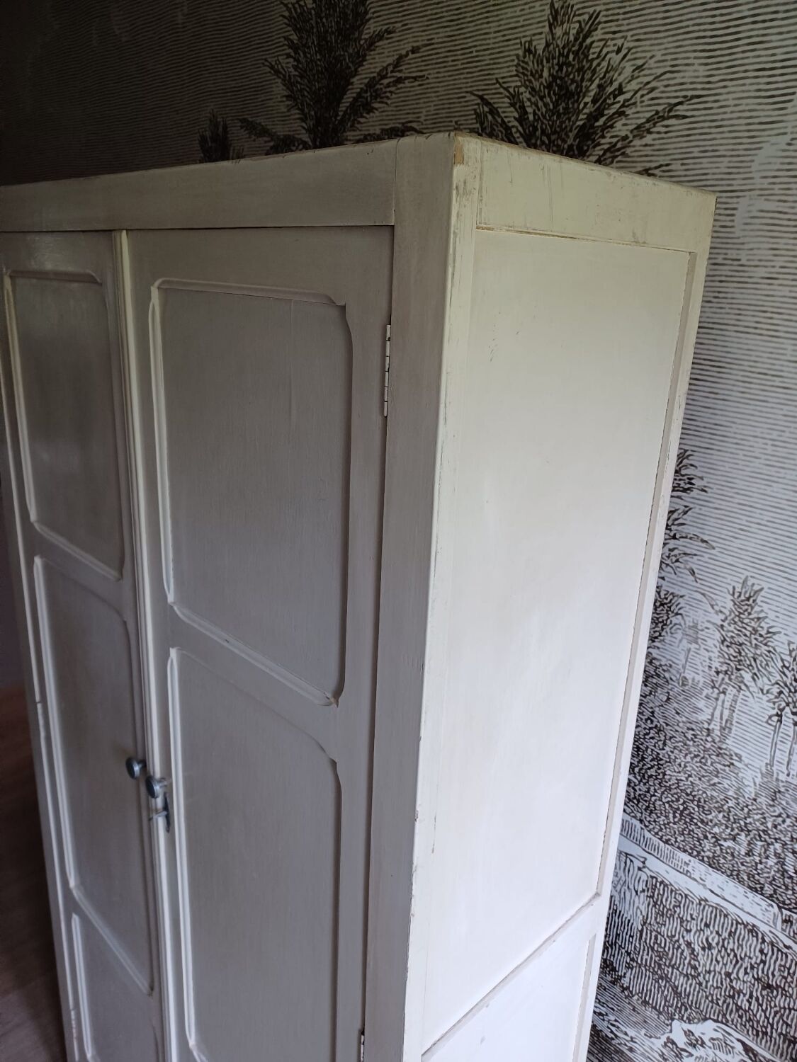 Vintage Parisian wardrobe