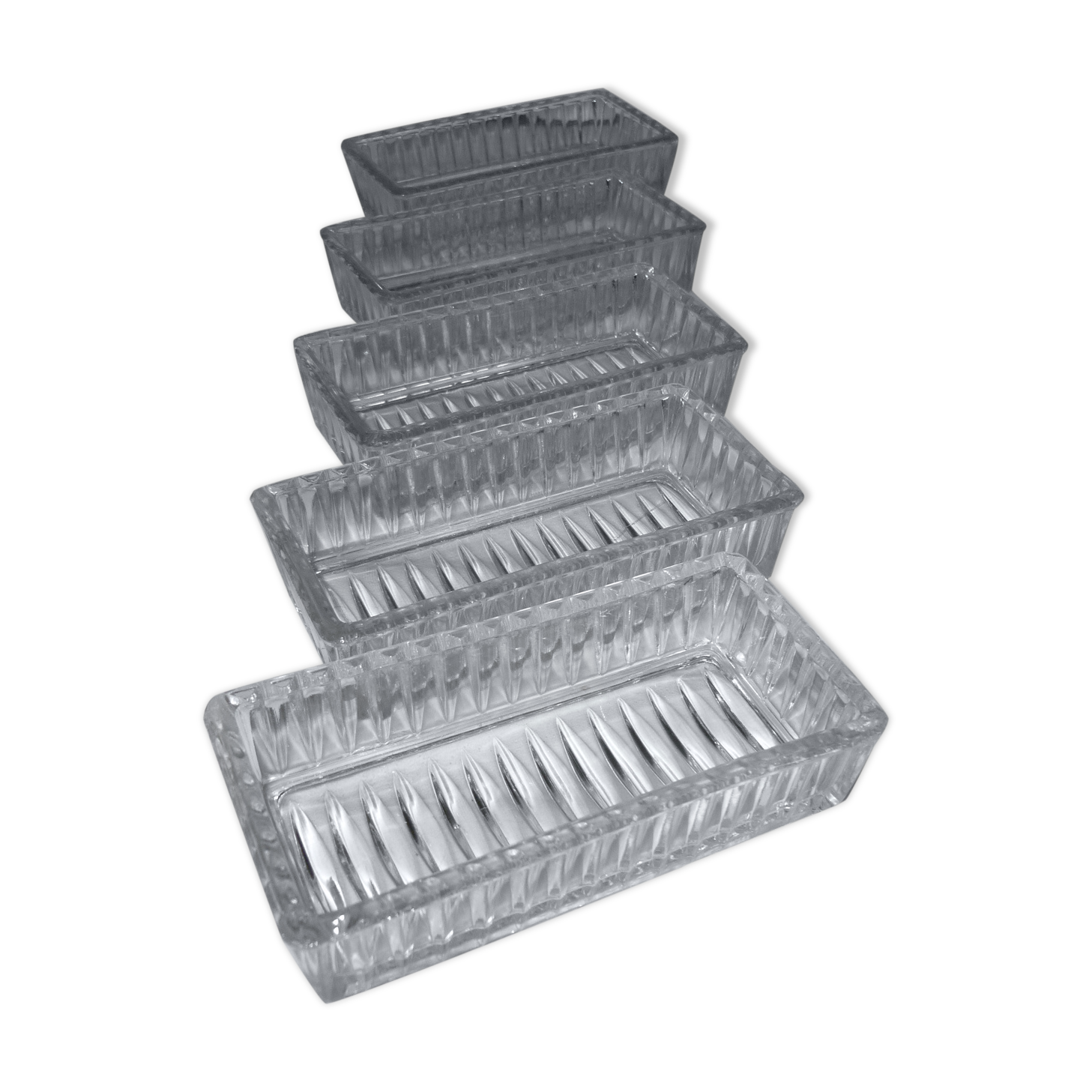 5 moulded and fluted glass ramekins