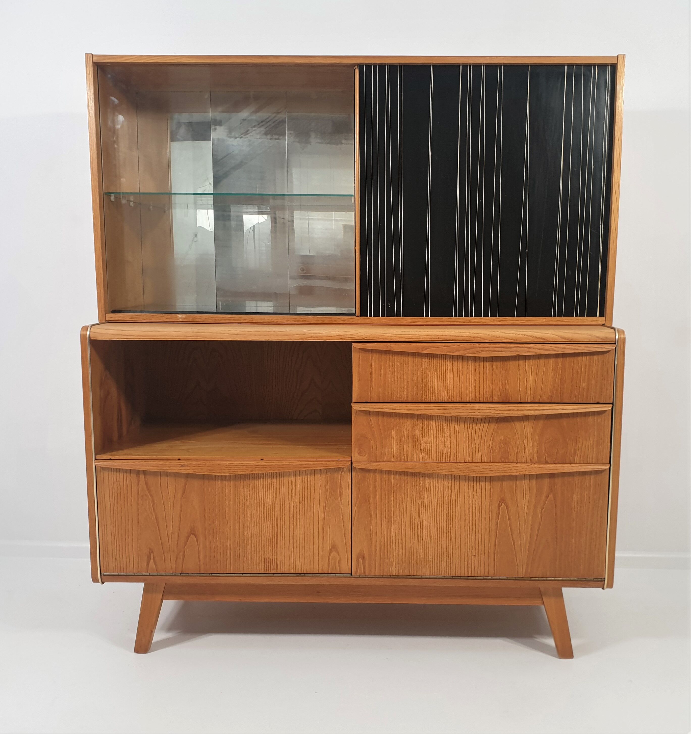 Enfilade de Hubert Nepozitek & Bohumil Landsman pour Jitona, années 1960