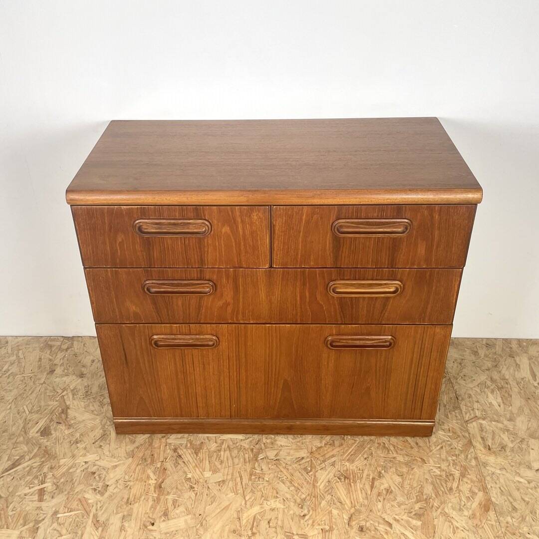 Coffre en teck style Mid-Century de Meredew