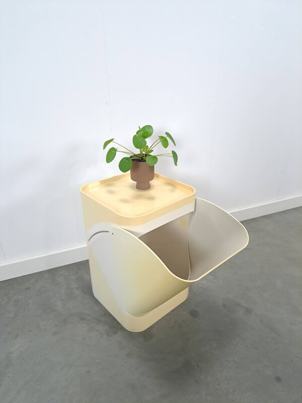 Kunststof design opbergmand wasmand Kartell, Anna Castelli Italie