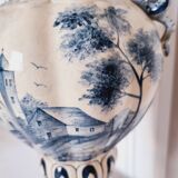 Large Spanish vase in Talavera style, hand-painted, adorned with a landscape.