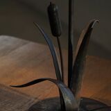 Handcrafted table lamp in wrought iron, organic shape, mid-20th century, 1940s.