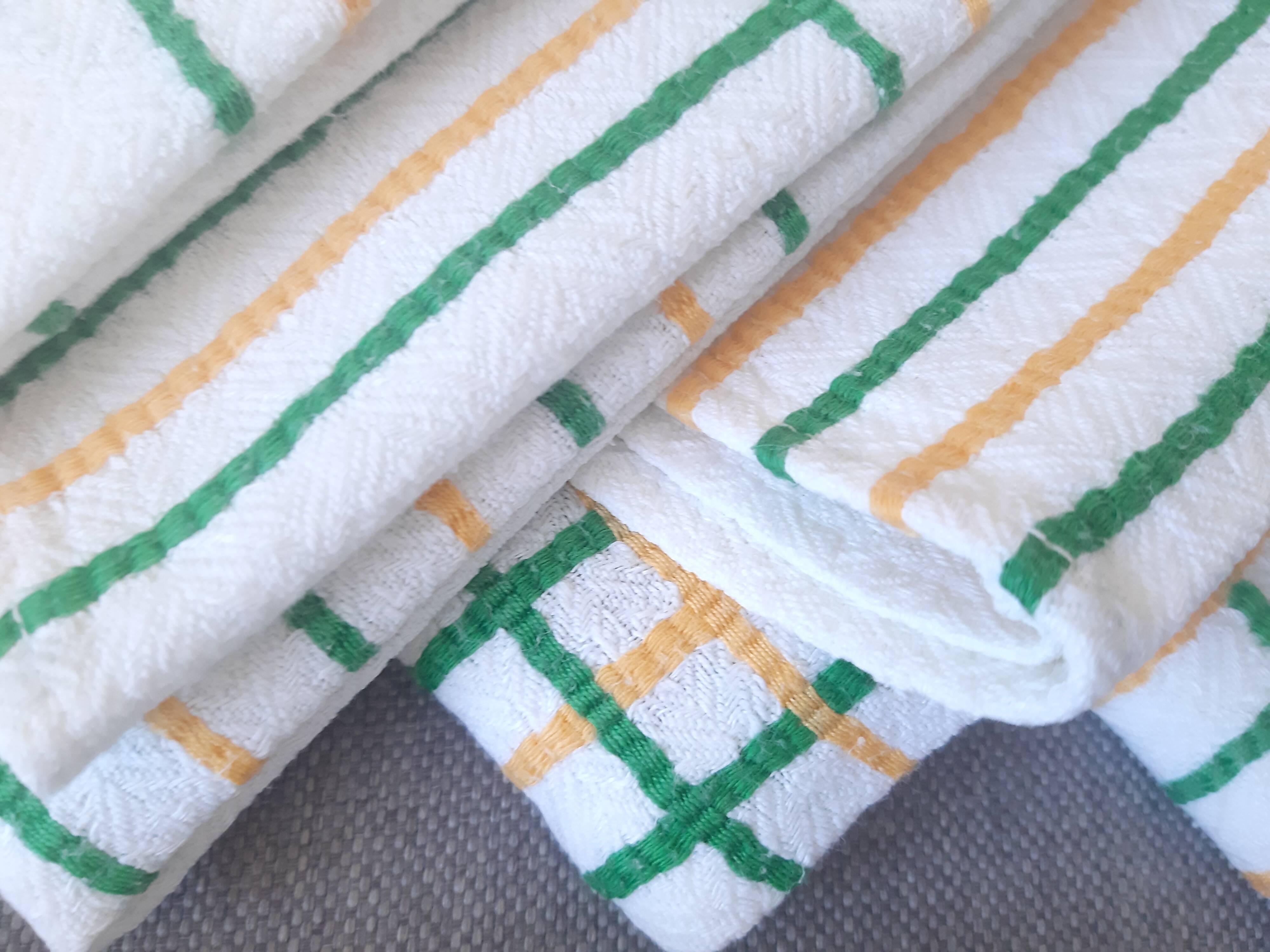 Tablecloth 140 x 160 and 6 towels