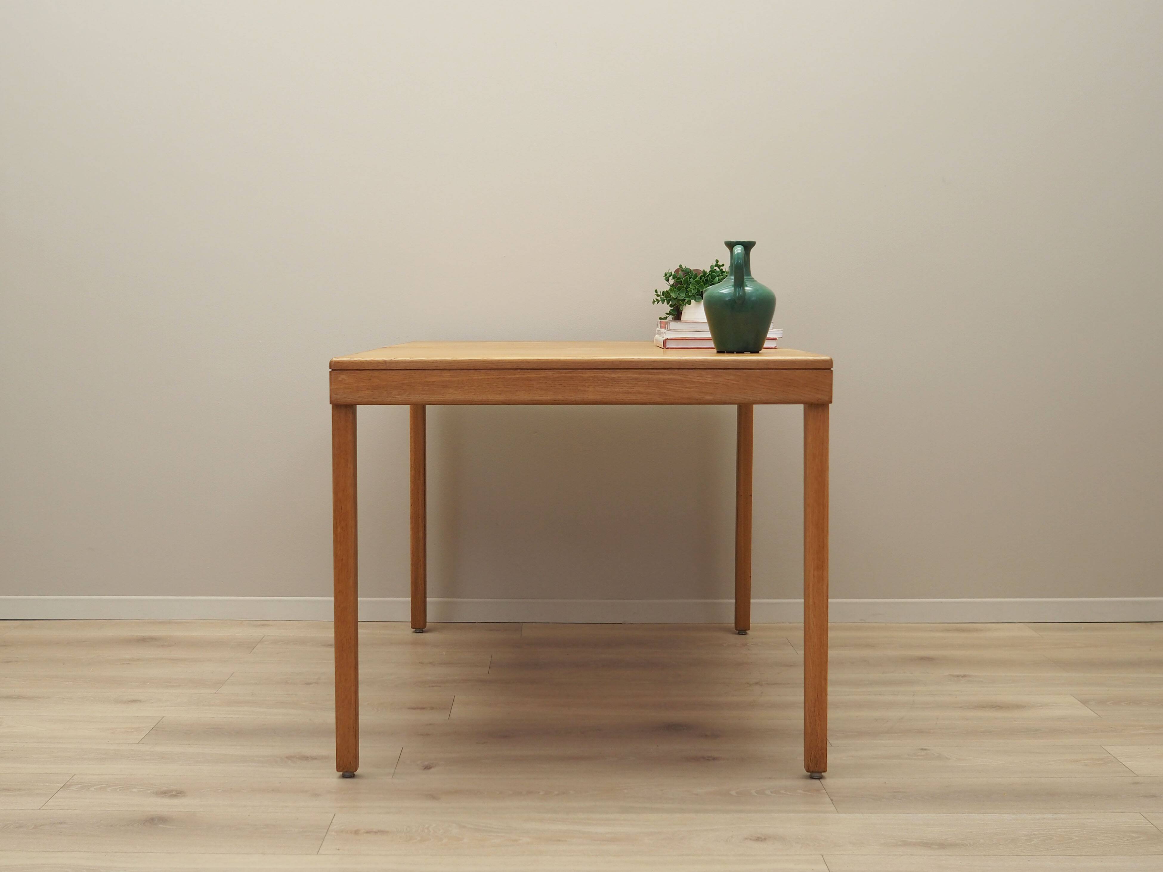 Oak table, Danish design, 1970s, production: Denmark