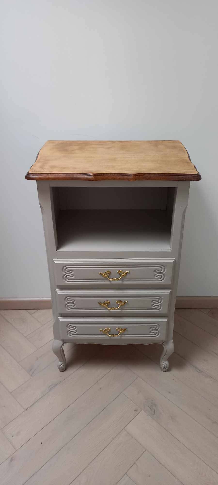 Bibus, vintage chiffonier
