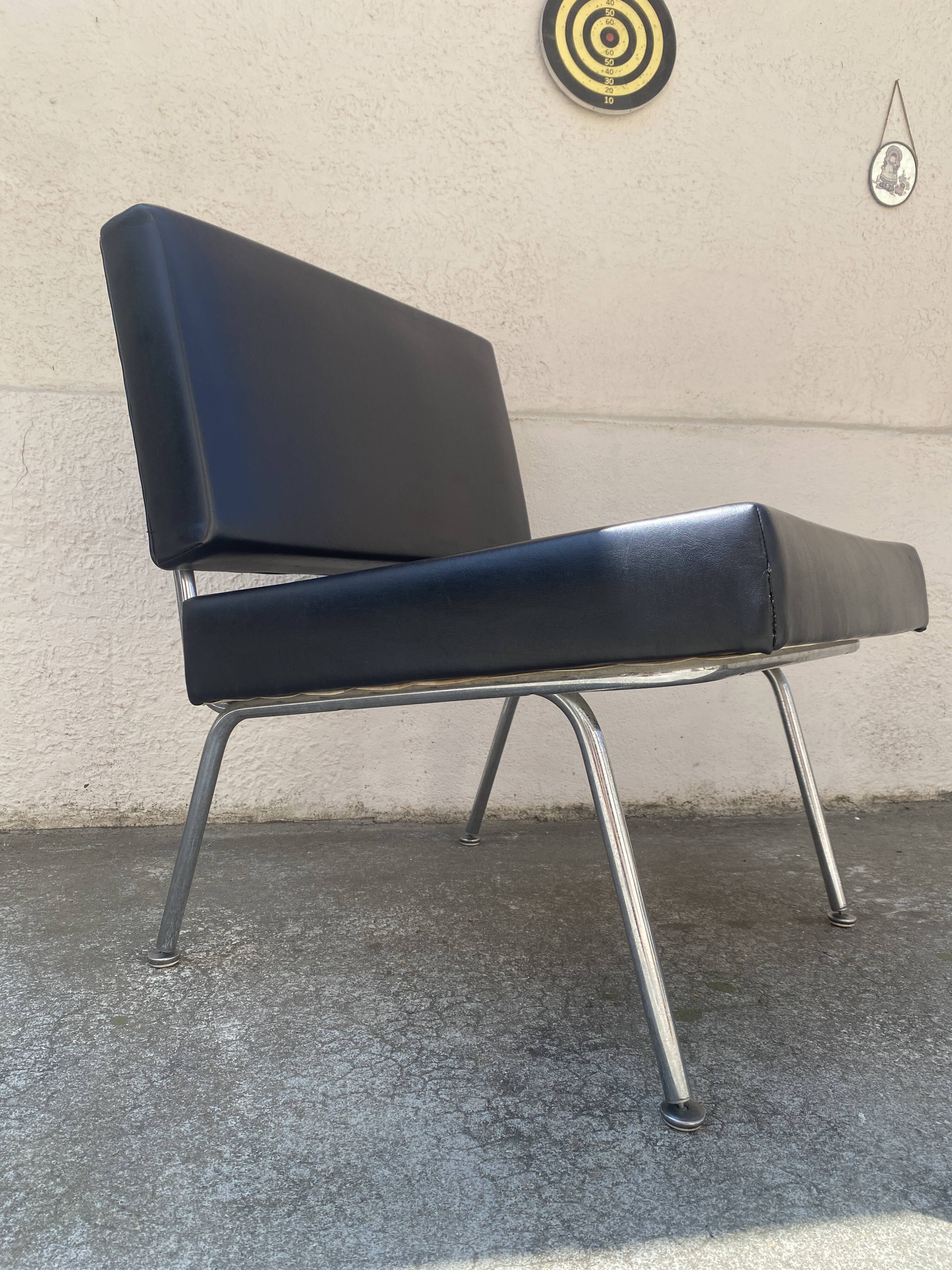 Knoll model 31 armchair