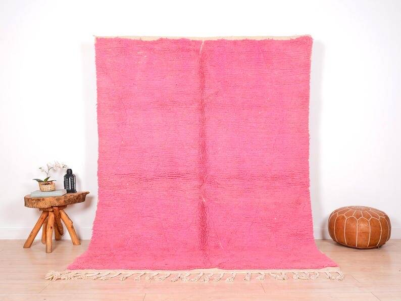 Large Berber rug made of natural wool, traditionally handwoven, 2/3 m.