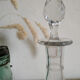 Carafe à vin ancienne en verre travaillé
