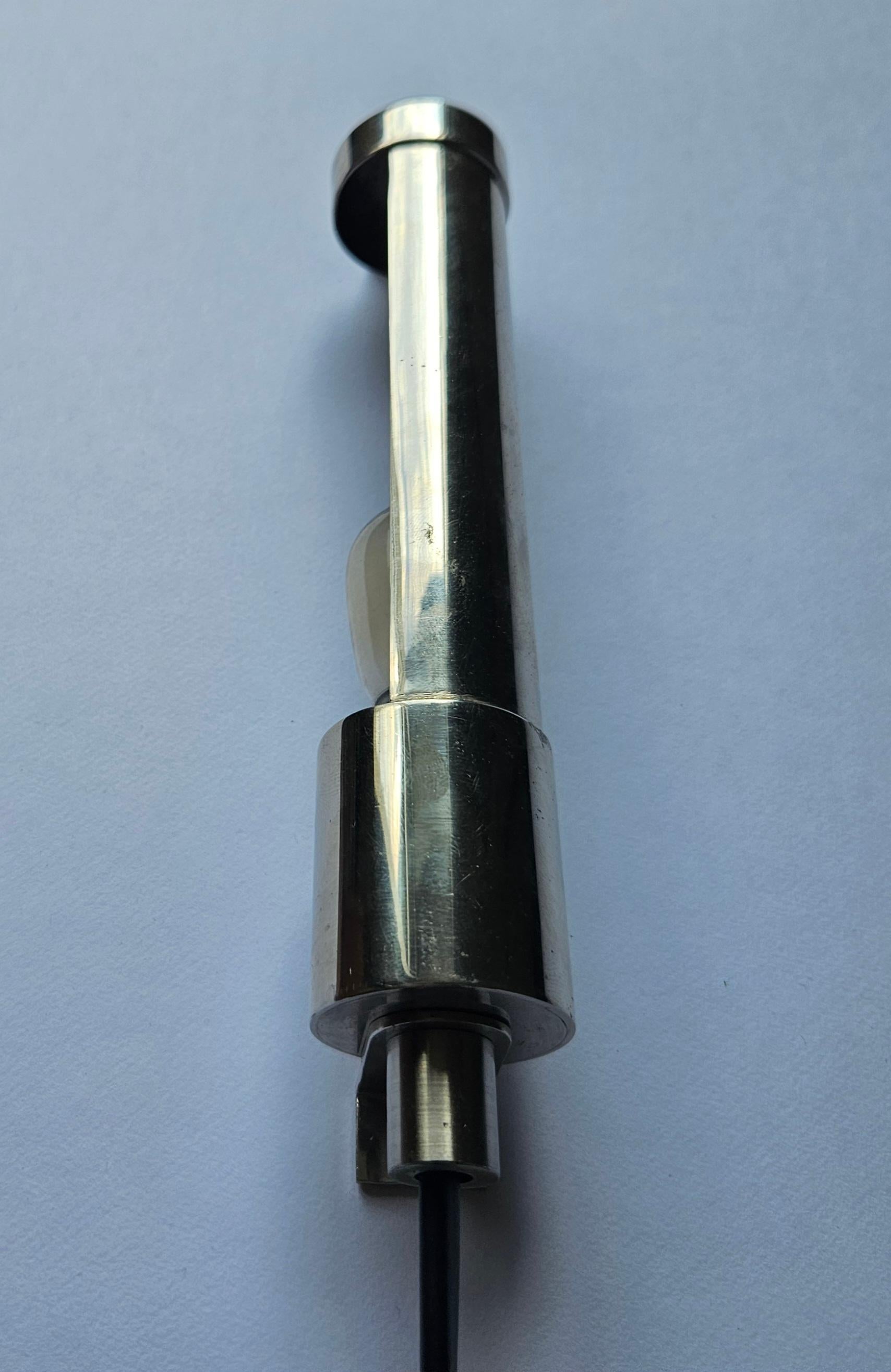 Lampe murale Bauhaus Art Déco en chrome rare, Allemagne, années 1940.
