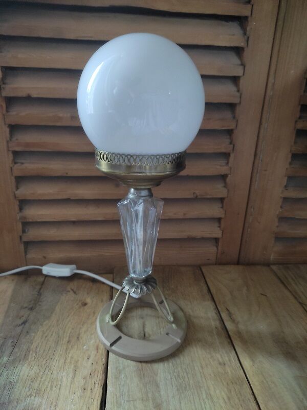Lamp living room original base brass globe opaline