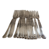 12 Fourchettes à gateaux en métal argenté. Art déco. Dans coffret.