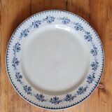 Serving dish in iron earth