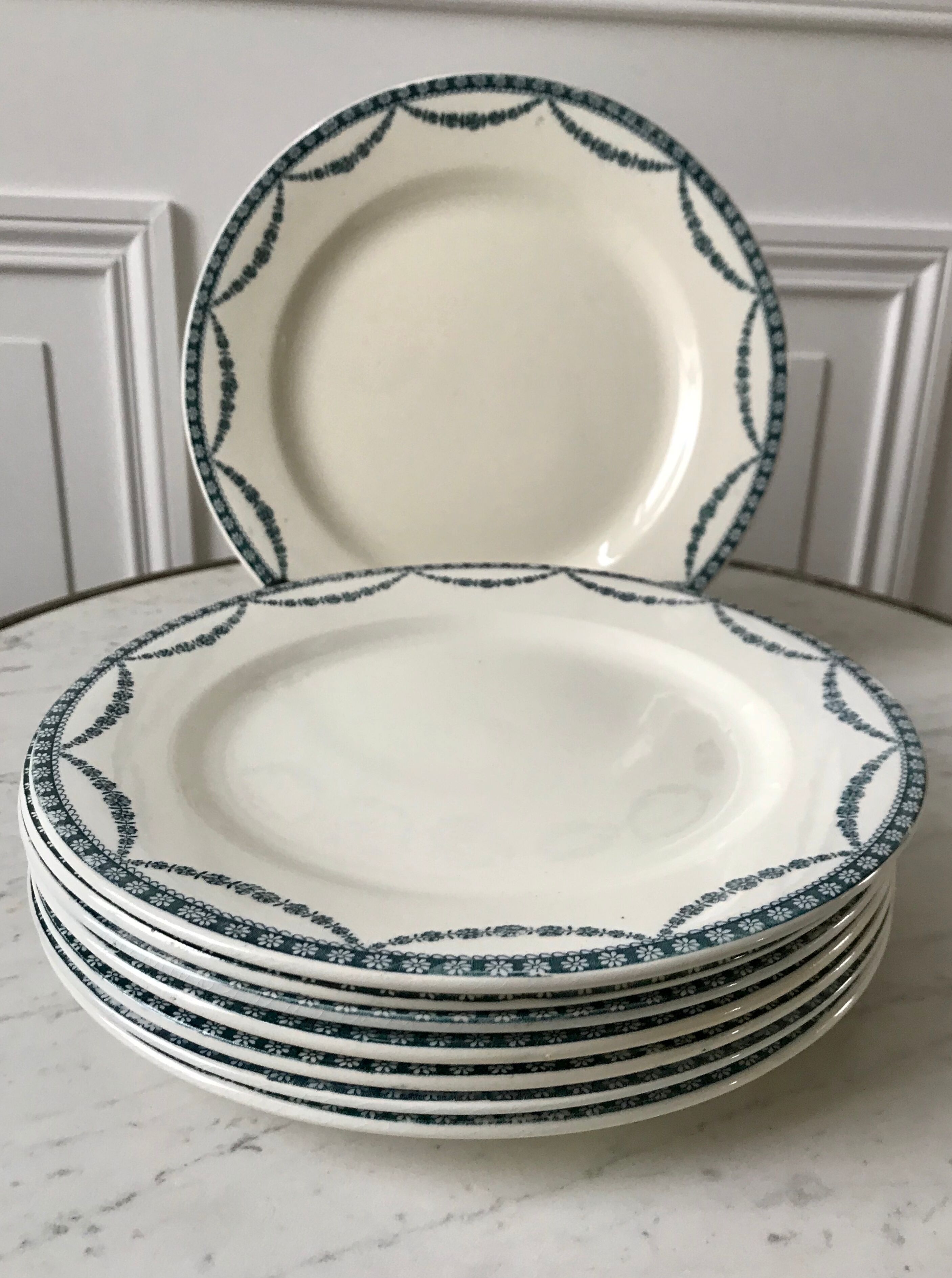 Set of 8 flat plates Terre de Fer Salins model Vincennes mid-nineteenth