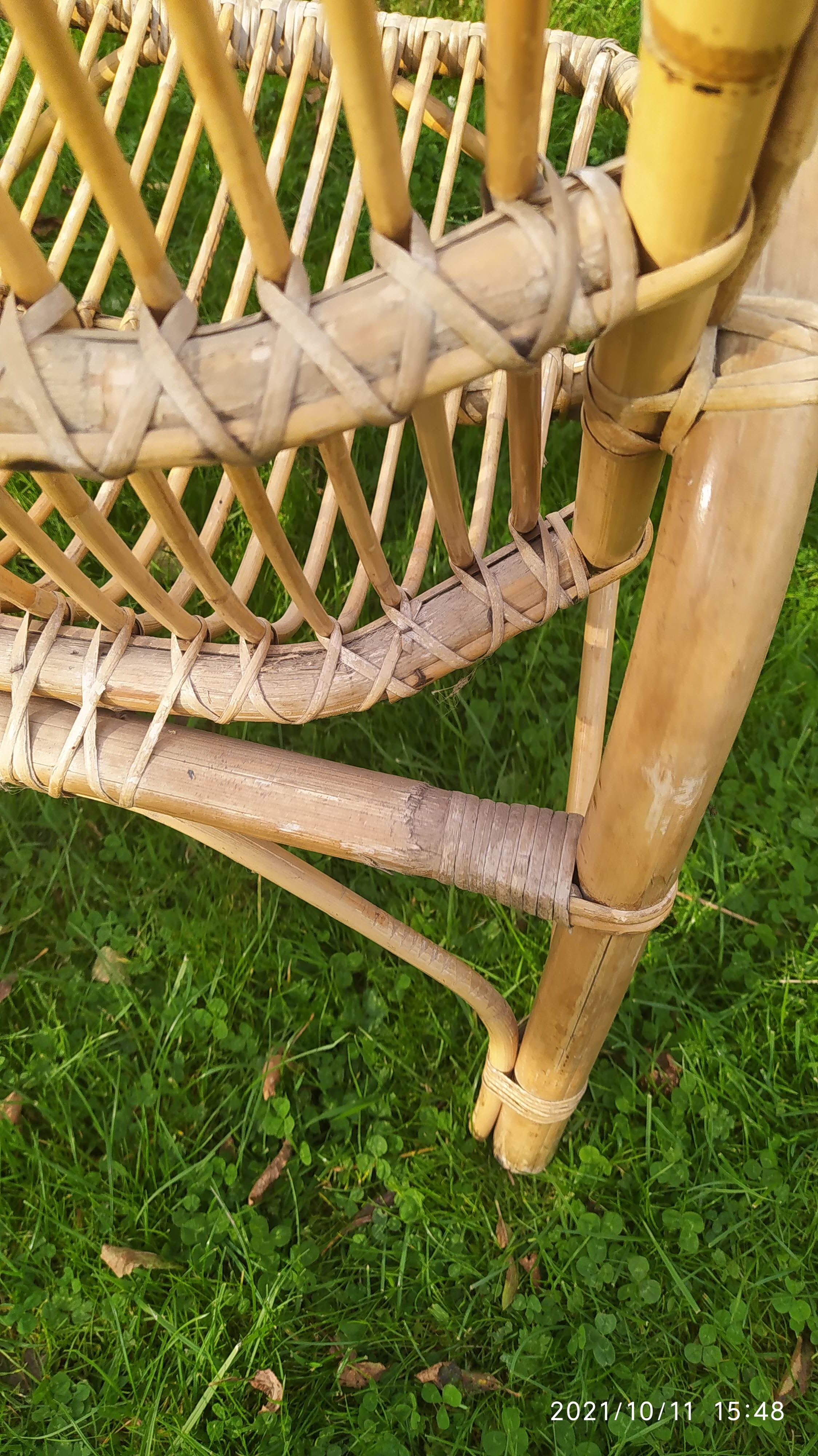 Vintage rattan basket bench