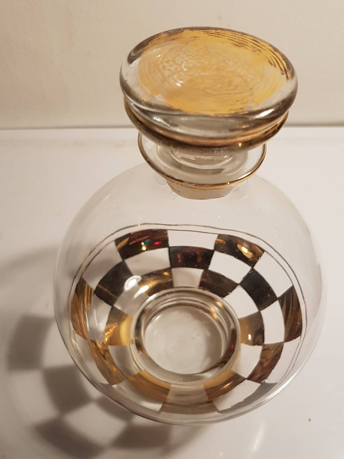 Alcohol decanter
